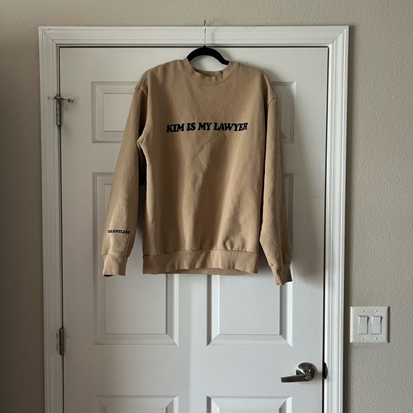 NWOT SZ S TALENTLESS KIM IS MY LAWYER SWEATSHIRT!! - Picture 3 of 7
